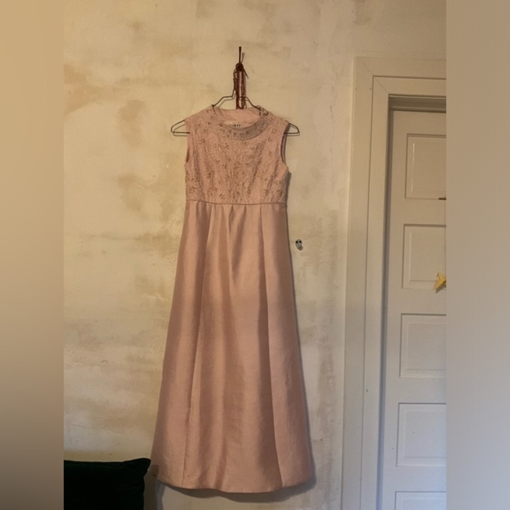 Vintage ‘Dynasty’ embroidered, beaded light pink empire Silk dress sz xs small